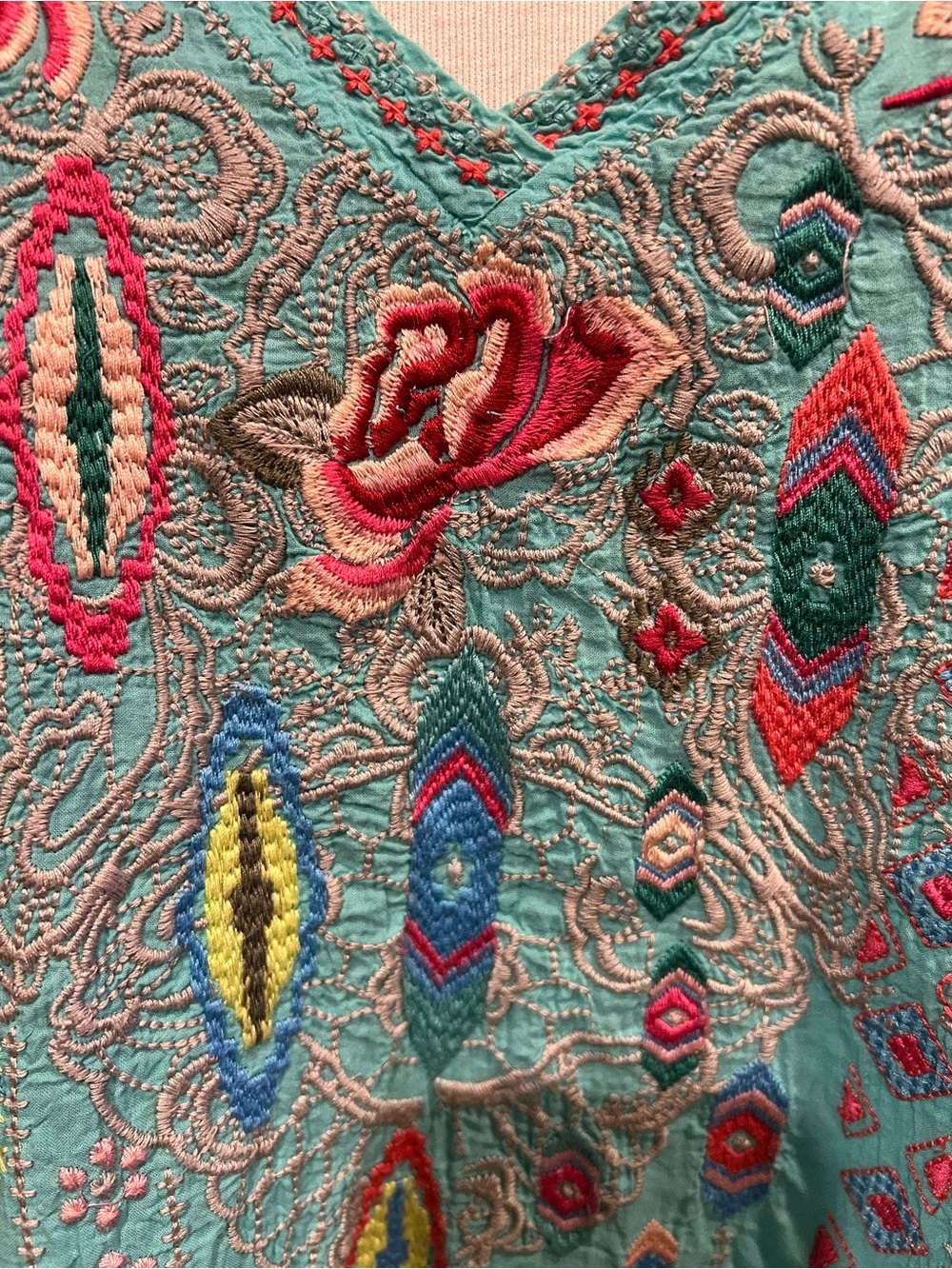 Johnny Was Caribbean blue tunic featuring intricate pink floral embroidered 3X - Picture 5 of 9